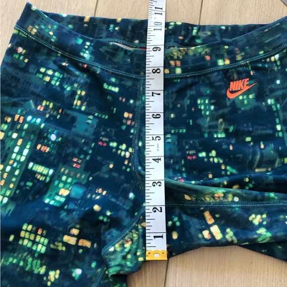 Nike RU City Print Leggings Size XS - Picture 8 of 9